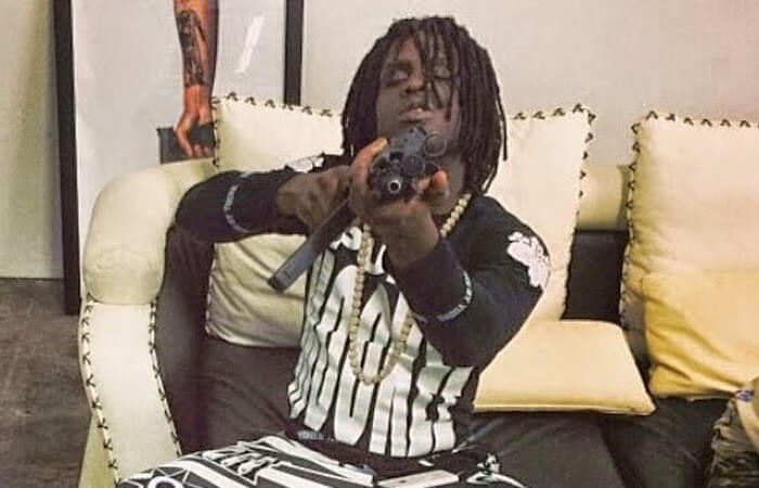 chief-keef-holding-gun.jpg