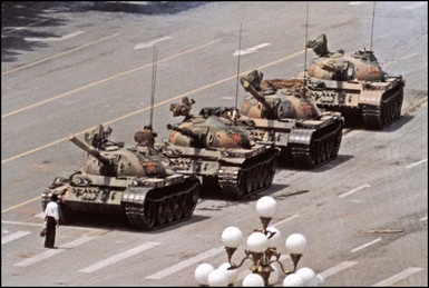 Tank_Man_%28Tiananmen_Square_protester%29.jpg