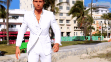 jeremy-jeremy-fragrance.gif