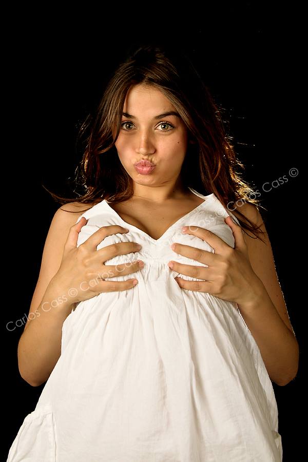 Ana-Photoshoot-2007-ana-de-armas-41254100-600-900.jpg