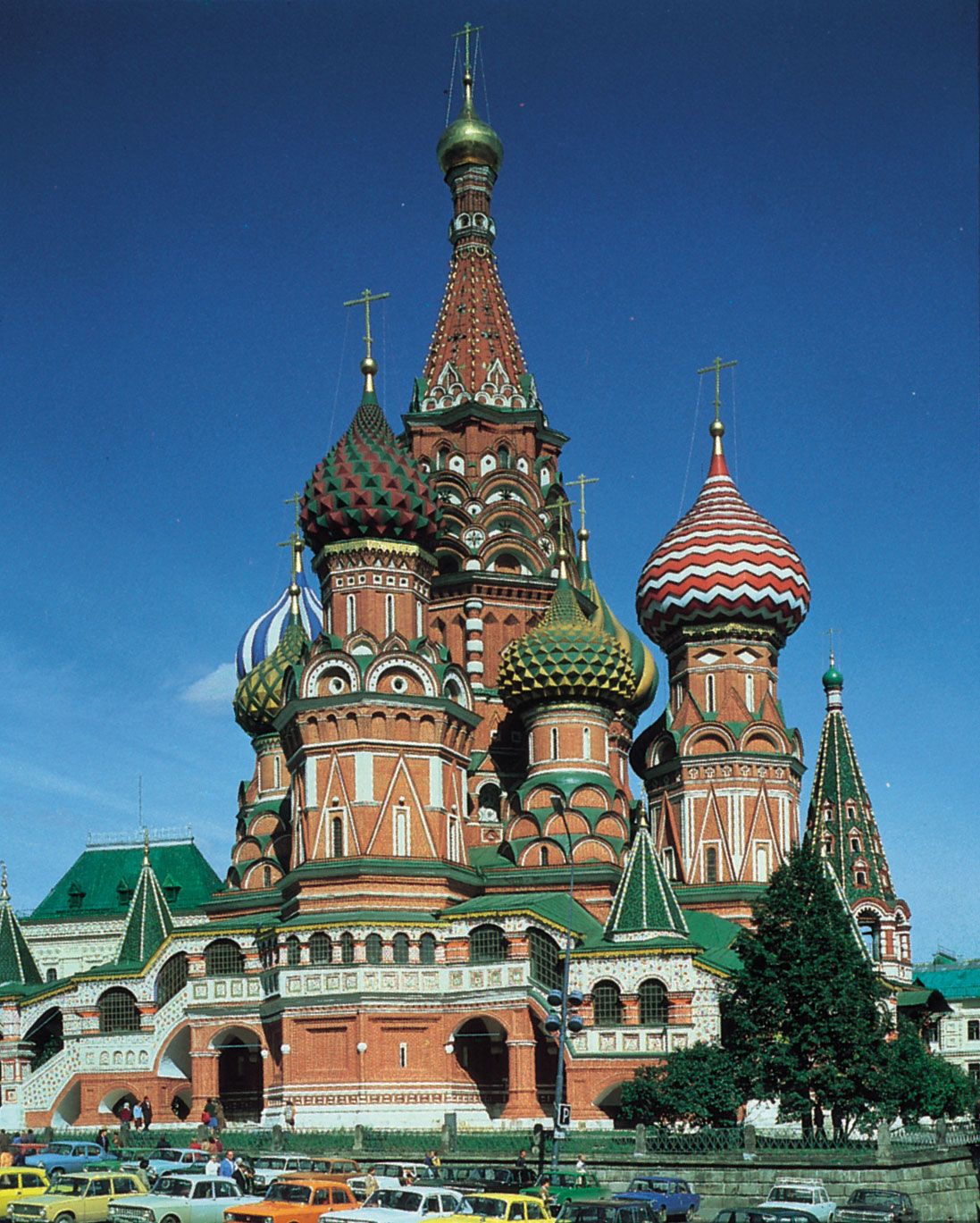 Cathedral-of-St-Basil-the-Blessed-Moscow.jpg