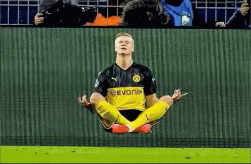 haaland-yoga.gif