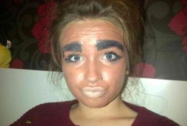 World's worst makeup fails revealed in toe-curling snaps | Daily Mail Online