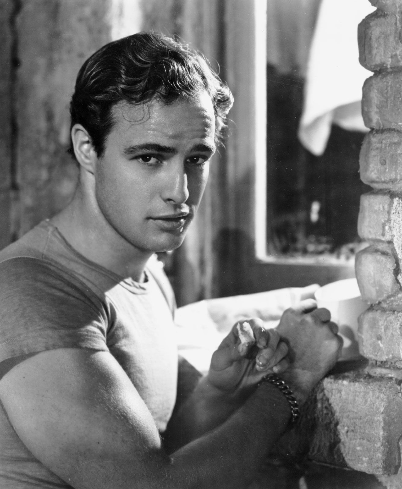 Marlon-Brando-A-Streetcar-Named-Desire.jpg