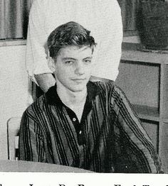 5da984ba703986cdf5abfb65fb9faef3--serial-killers-yearbooks.jpg