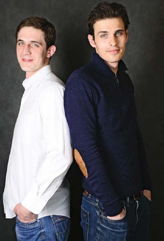 Stepanov-with-his-brother-Maxim.jpg