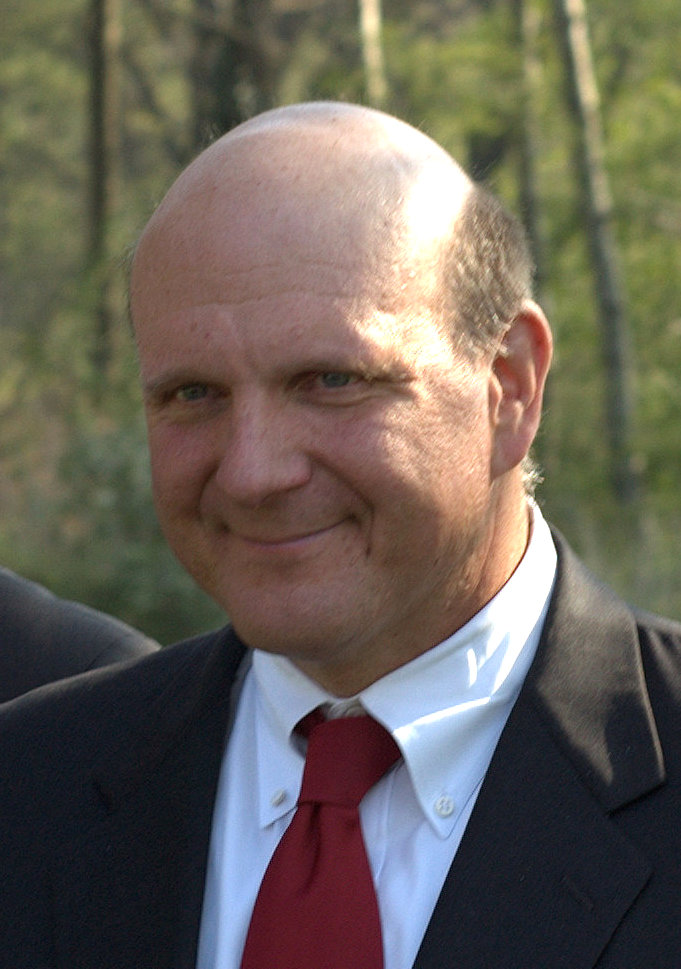 Steve_ballmer_2007_outdoors2-2.jpg