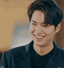 lee-minho-handsome.gif