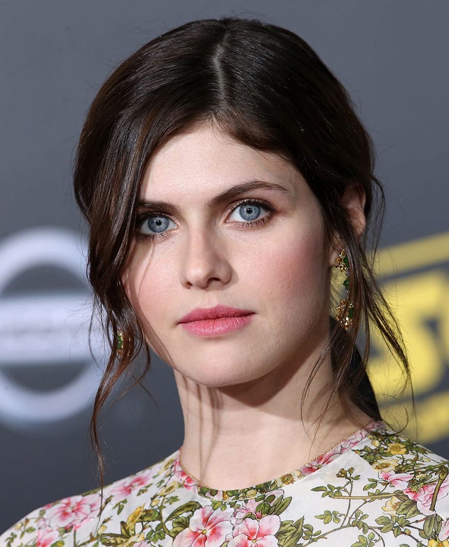 ALEXANDRA-DADDARIO-Blue-Eyes.jpg