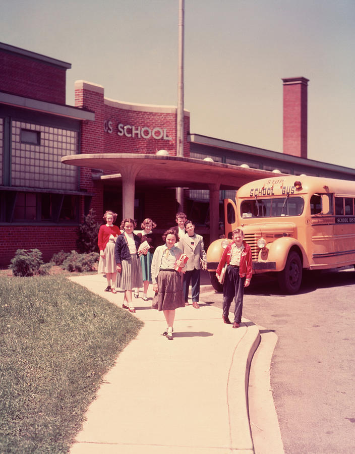 1950s-group-elementary-school-kids-boys-vintage-images.jpg