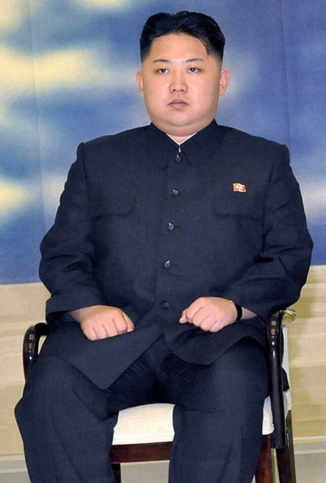 kimjongun_custom-49fa9156583d1bec292b256dc2a5a7adb7552cb1-s1100-c50.jpg