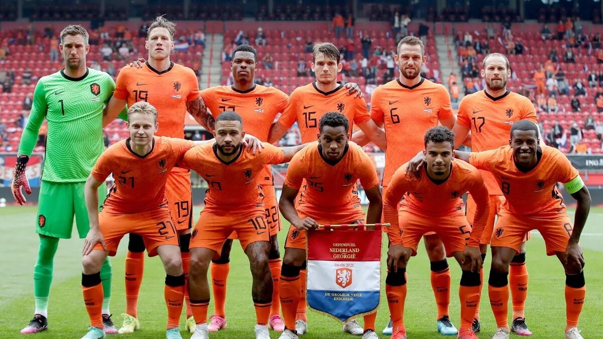 Netherlands-Football-Team-1.jpeg