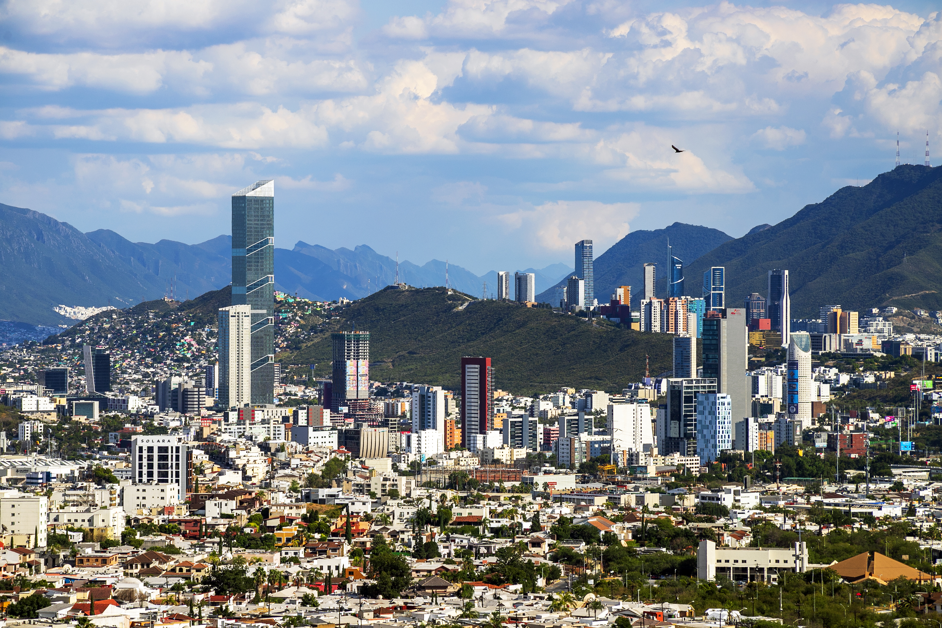 Skyline_de_Monterrey.jpg