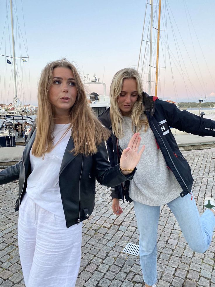 summer in sweden | Cute casual outfits, Best friend photos, Friend  photoshoot