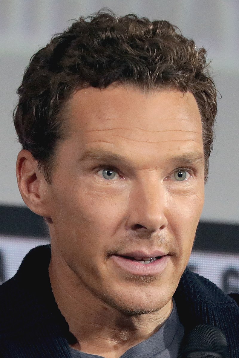 800px-Benedict_Cumberbatch_%2848470894756%29_%28cropped%29.jpg