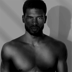 tumblr_p9jon2b4DX1x8et75o2_250.gif