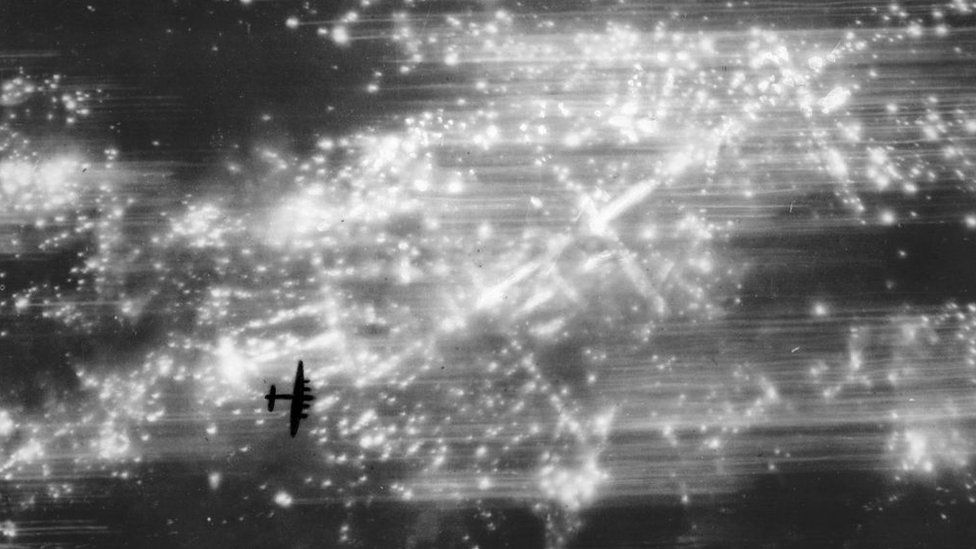 Dresden: The World War Two bombing 75 years on - BBC News