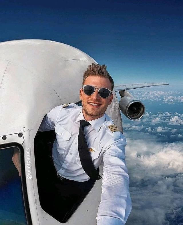 17 Handsome Pilot's ideas | pria, pria jenggot, tentara pria