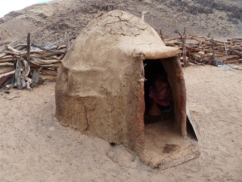 Himba house made from cow dung & mud | Ancient architecture ...