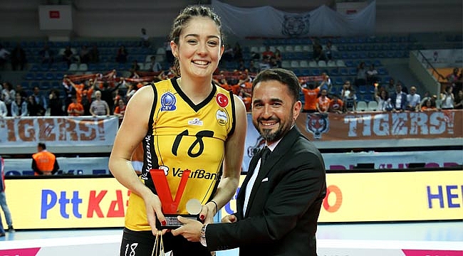 zehra-gunes-sampiyonluk-icin-cok-mutluyum.jpg