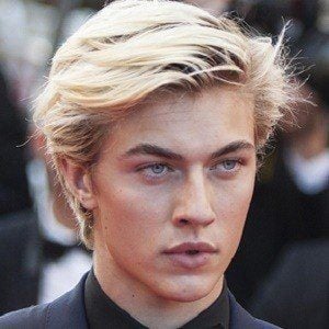 Lucky Blue Smith - Age, Family, Bio | Famous Birthdays