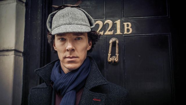The iconic hat of Sherlock Holmes (Benedict Cumberbatch) in Sherlock |  Spotern