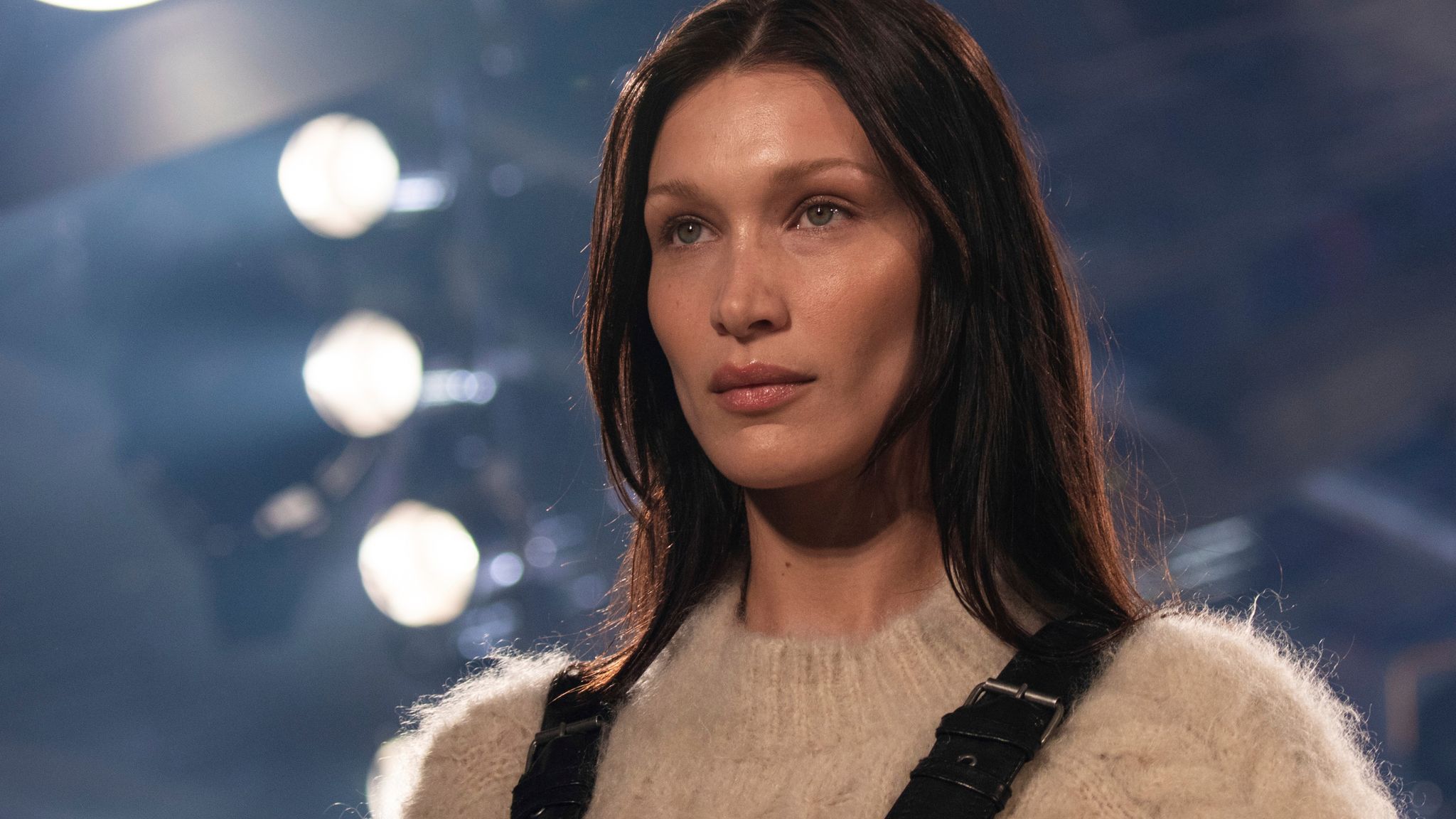 skynews-bella-hadid-paris-fashion-week-2022_5708196.jpg