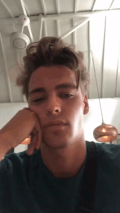 tumblr_pb9t4pDQyA1v6m1d2o1_400.gif