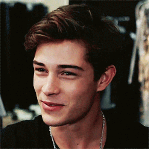 guy-smile.gif