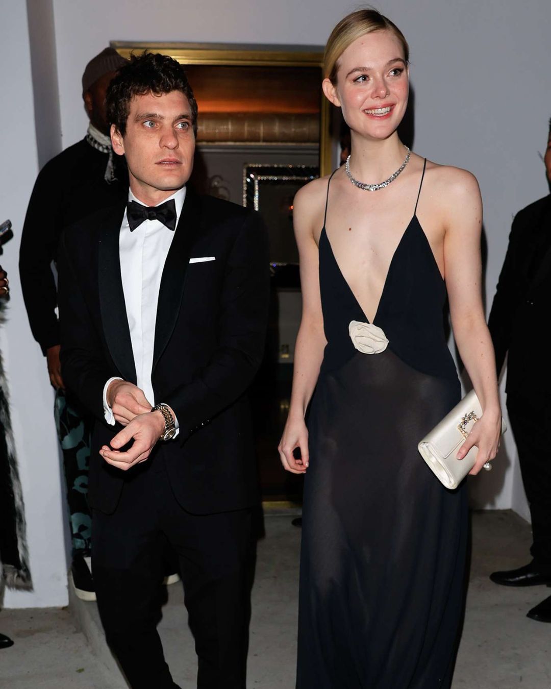 Elle Fanning and the “beauty gap”: why we judge celebrity couples - nss  G-Club
