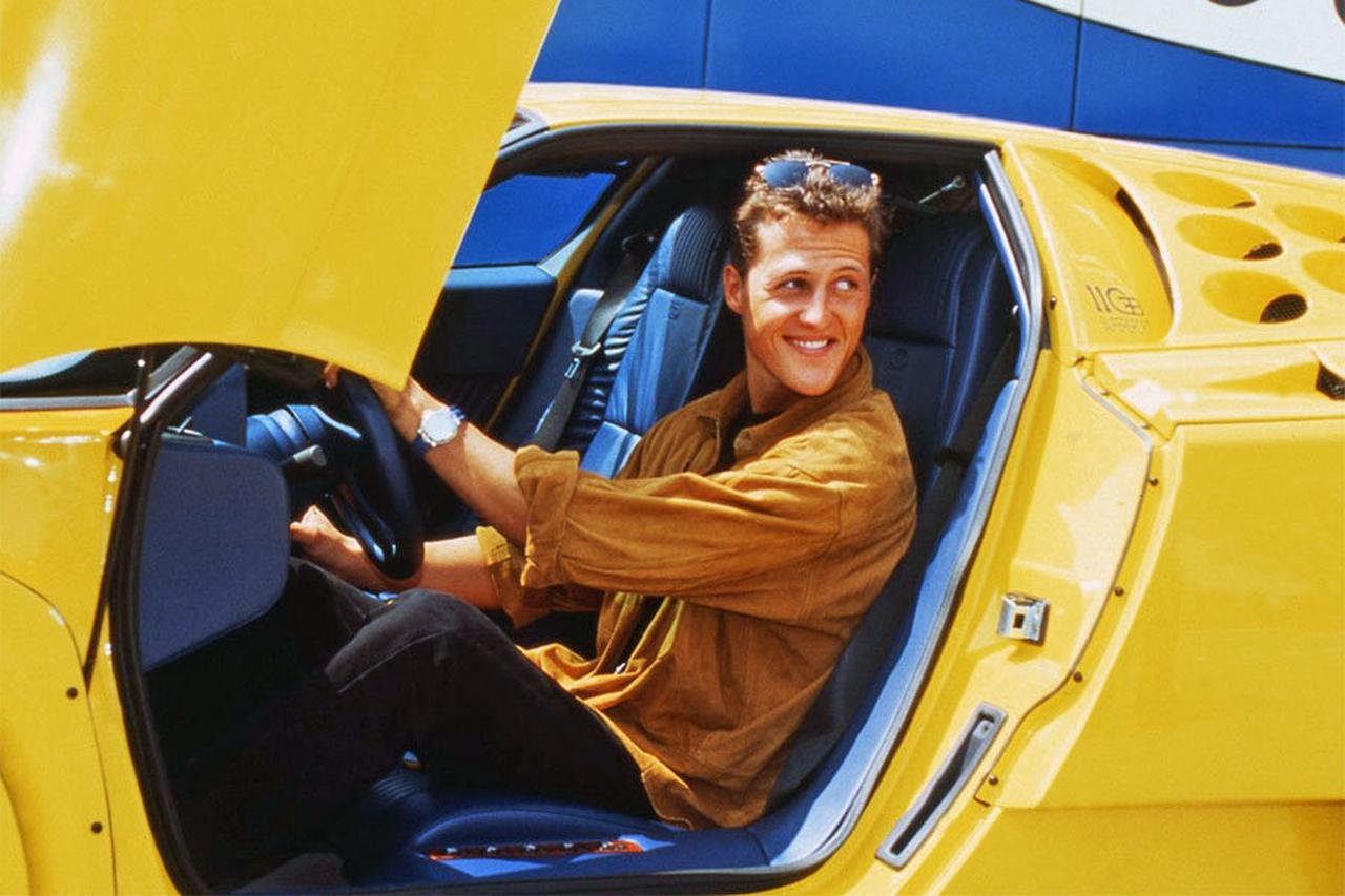 Michael-Schumacher-Bugatti-EB110SS.jpg