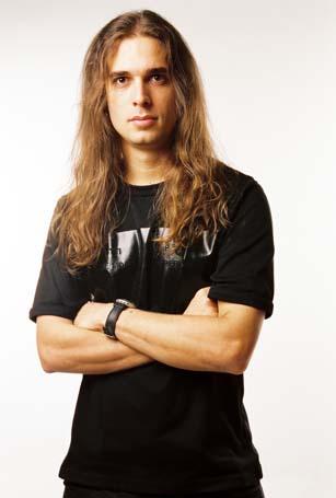 kiko-loureiro-2.jpg