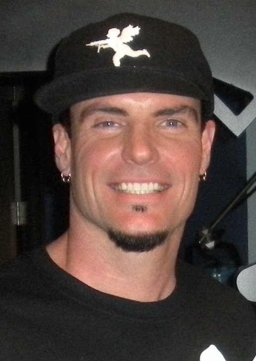 Vanilla_Ice_2010_%28cropped%29.jpg