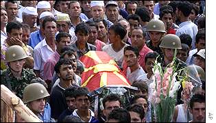 _1485558_ap300funeral.jpg