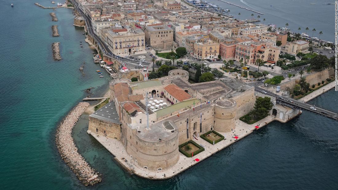210827161008-01-taranto-italy-tourism-super-169.jpg