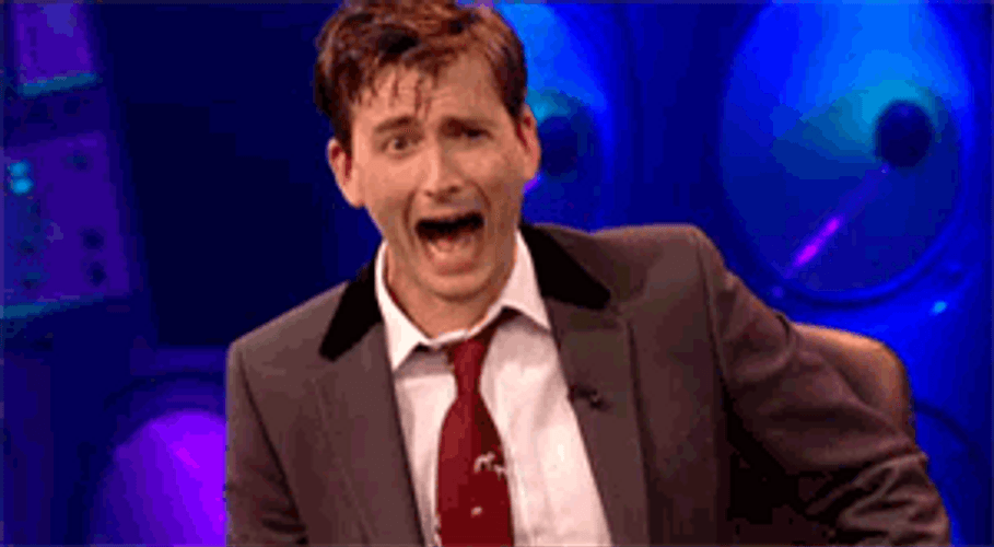david-tennant-laughing-hysterical-ozmfq70mfnace20t.gif