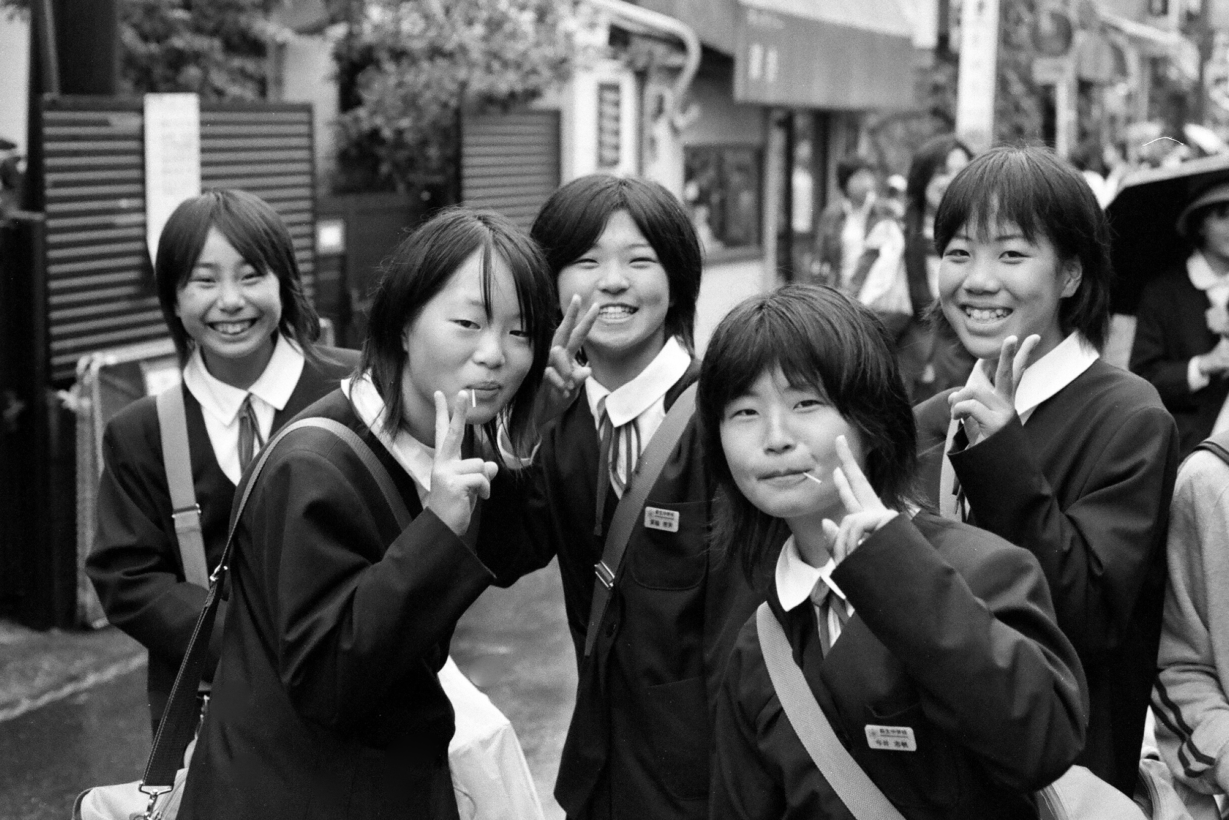 Japanese_Schoolgirls.jpg