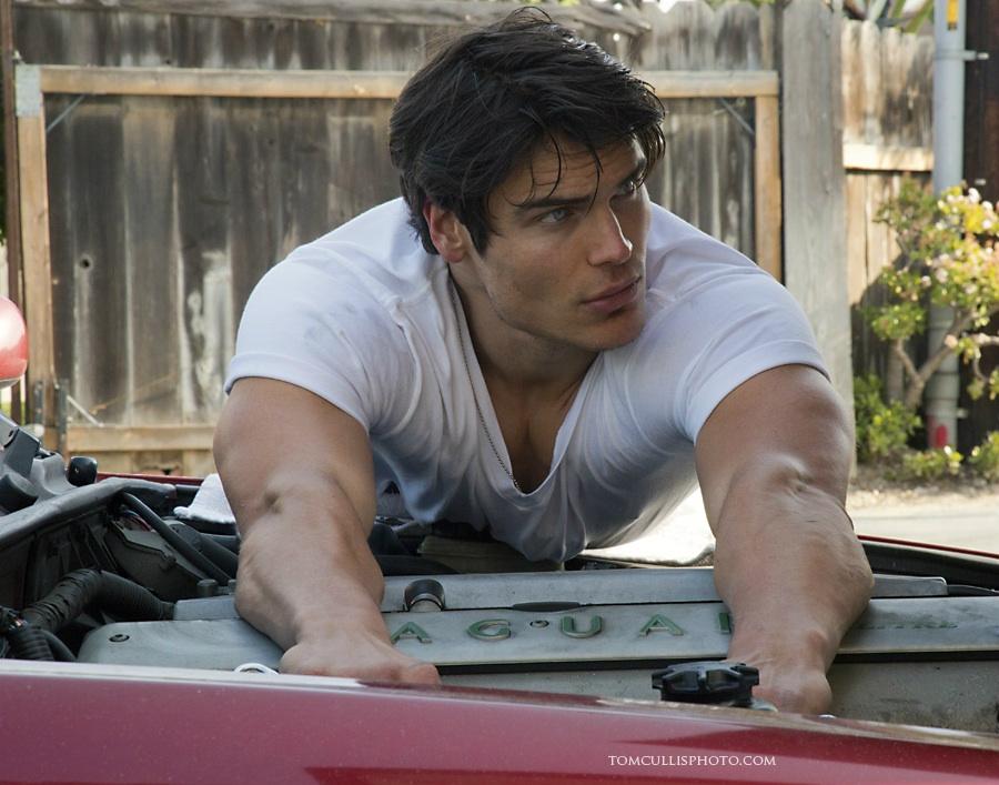 BvKxKovIQAEO30u.jpg:large