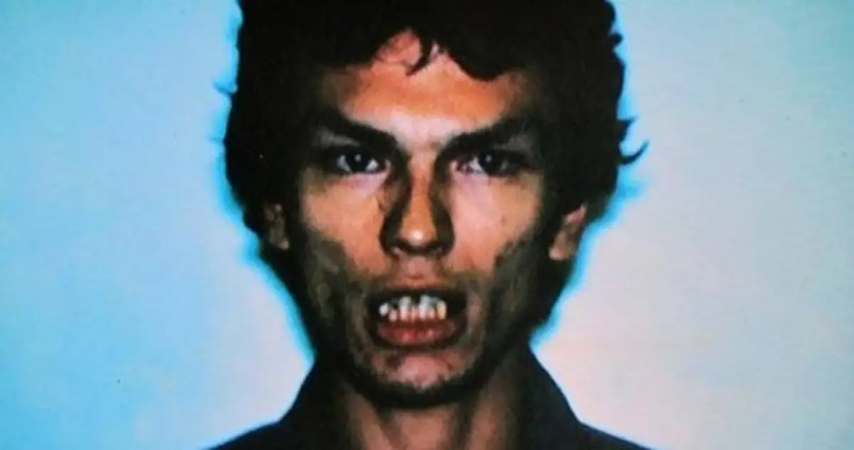 richard-ramirez-mugshot.jpg