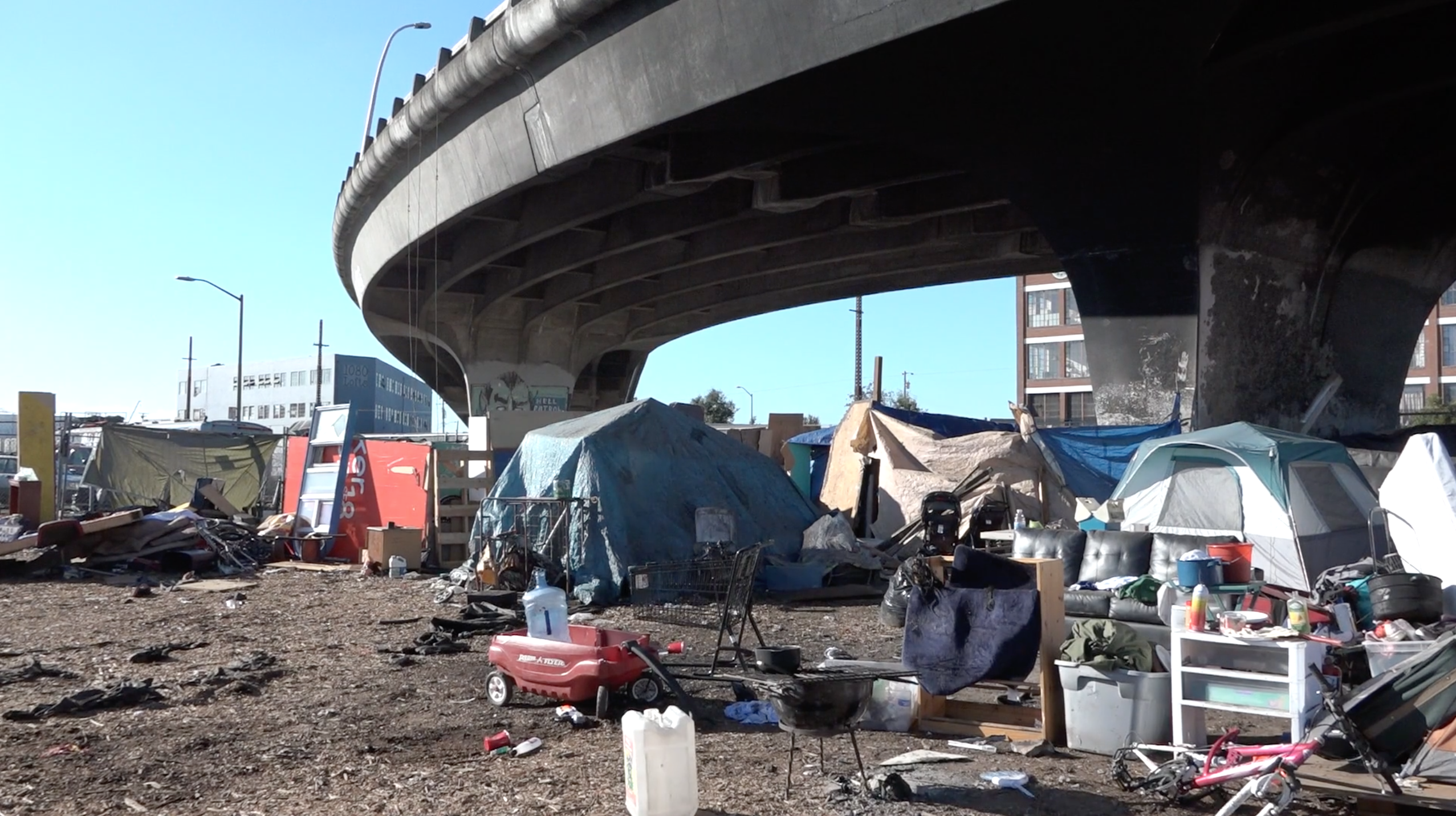 Perlman-ENCAMPMENTS-featured-photo.png