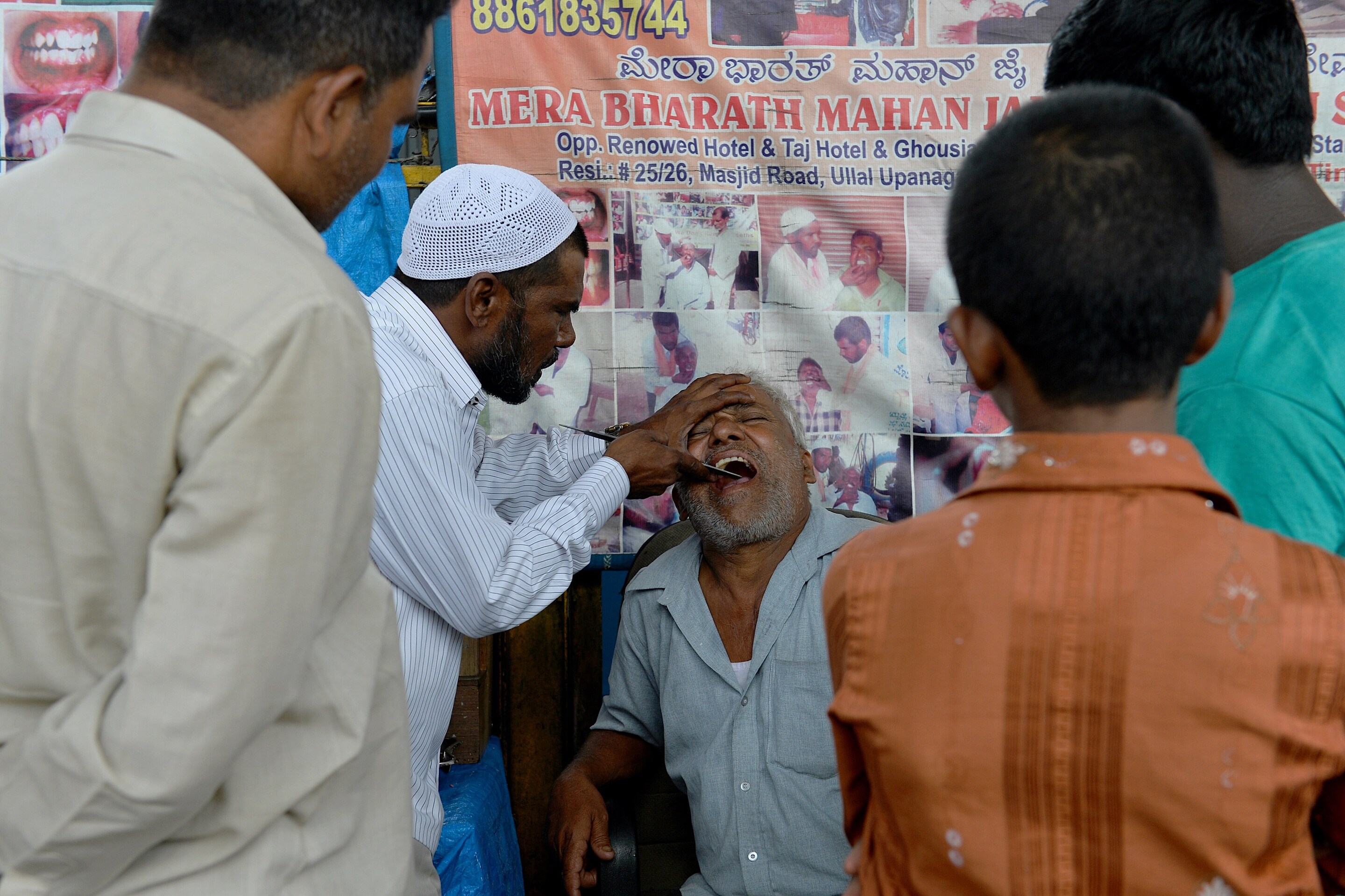 india-dentist11.jpg