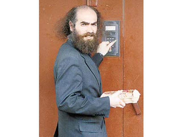 1370160_20110428090414.gif