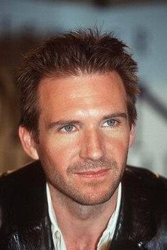 e082e84b2b5b0f1d4a467b85c560585c--ralph-fiennes-actors.jpg