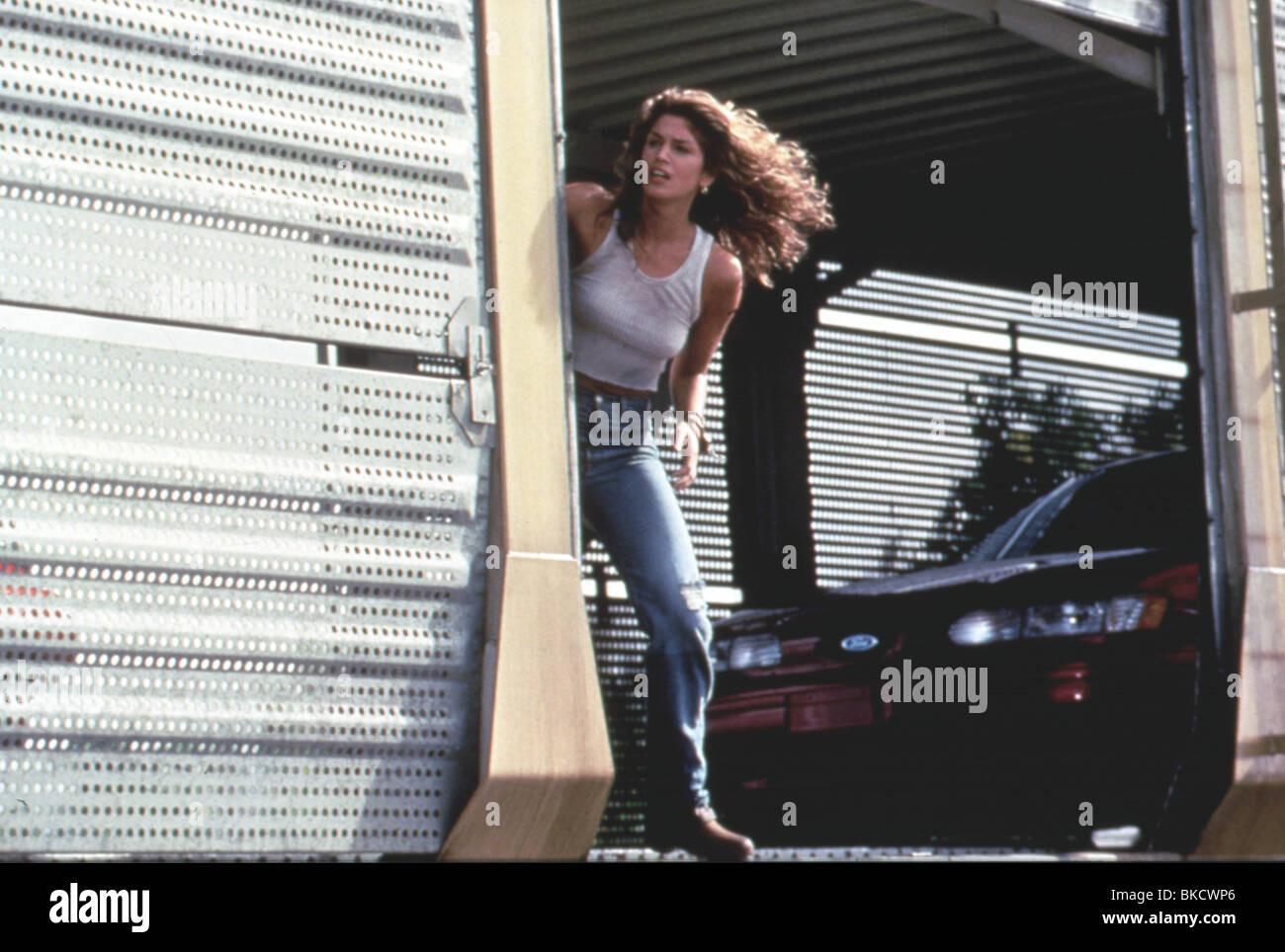 fair-game-1995-cindy-crawford-BKCWP6.jpg