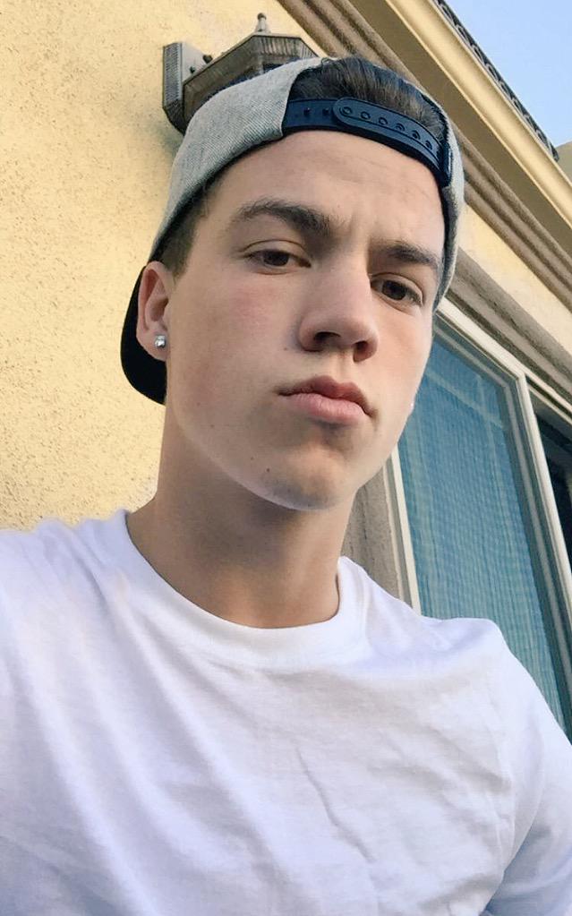 taylor-caniff-1441330201.jpg