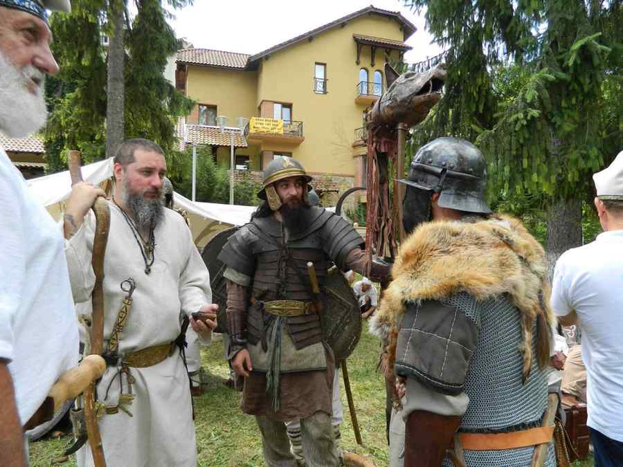 daciromani.32cgteurql.jpg