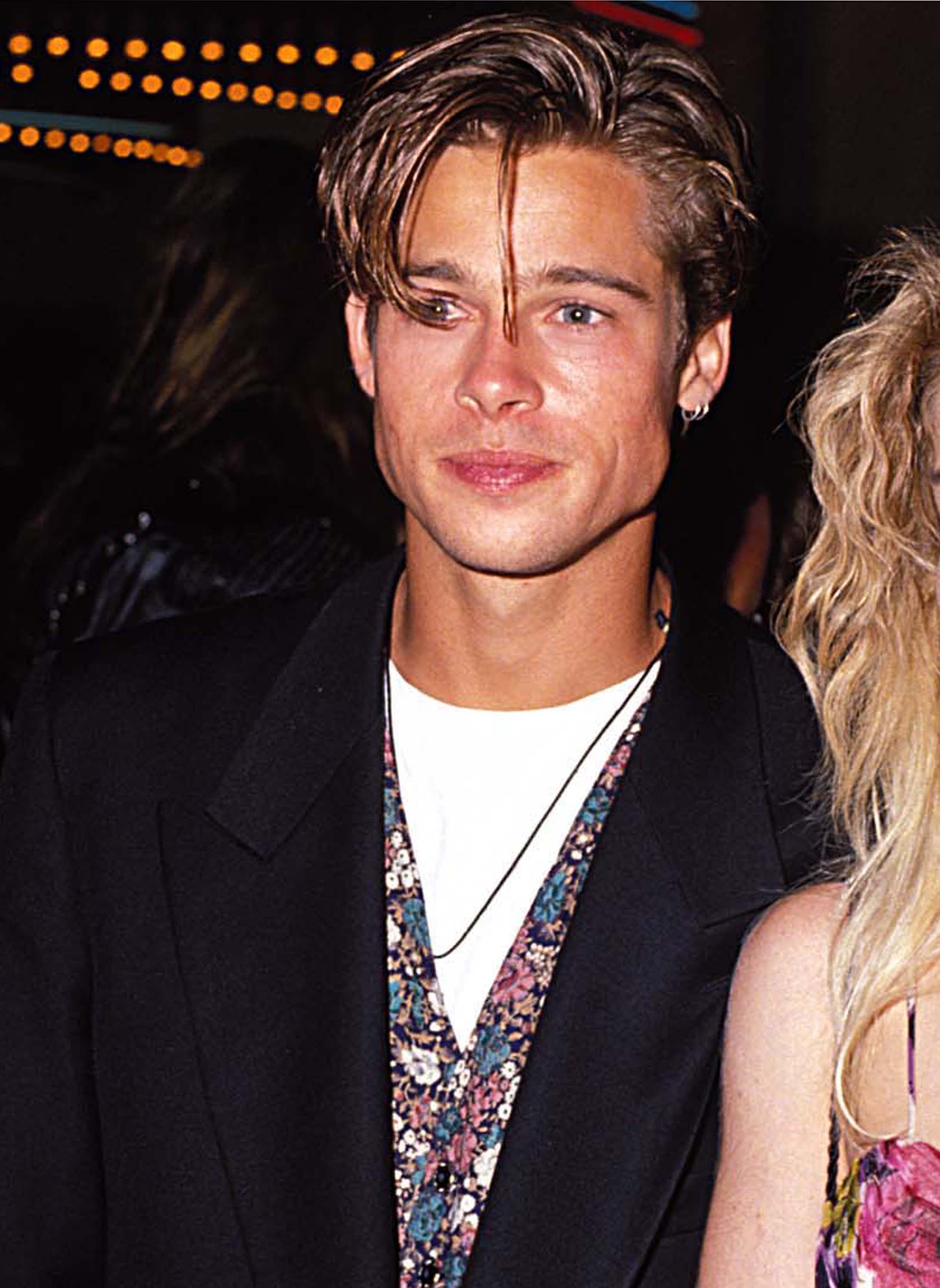 brad-pitt-news-photo-121990725-1553098403.jpg