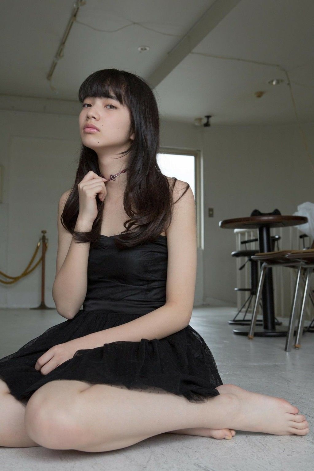 Nana-Komatsu-Feet-4778152.jpg