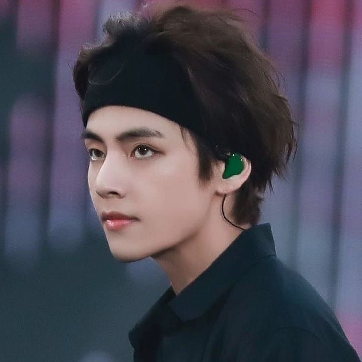 listen TAEHYUNG IN BANDANA IS AND ALWAYS BE THE MOST SUPERIOR LOOK... | Kim  taehyung, Taehyung, Kim taehyung wallpaper