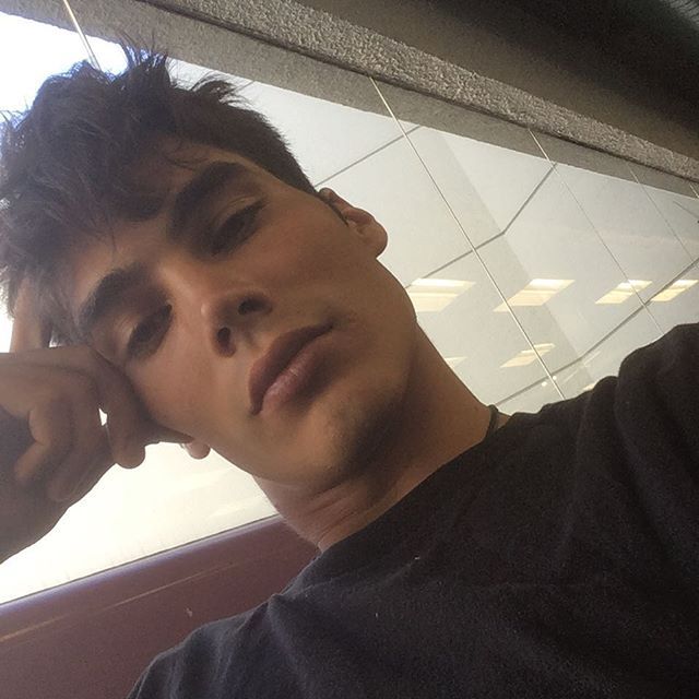 Vito Basso on Instagram: “Manifest the life you wanna live ✨ • 🙌🏽  Vibrating High ♻️”